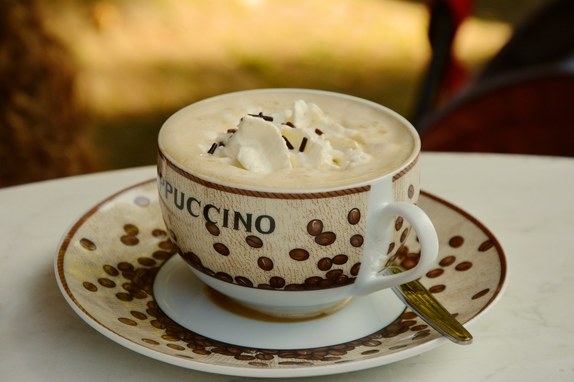 cappuccino-tasse.jpg Cappucino Tasse mit Schaum